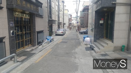 서울시내 한 대학가 원룸 골목. /사진=김창성 기자