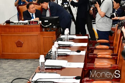 [머니S포토] 사개특위 회의 불참한 자유한국당 간사