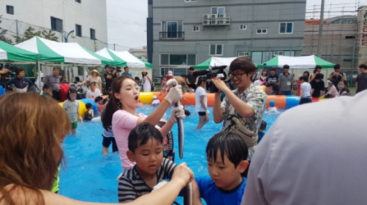 지난해 열린 제1회 불암장어문화축제 모습./사진제공=김해시 