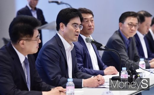 [머니S포토] 발언하는 공영운 현대차 사장