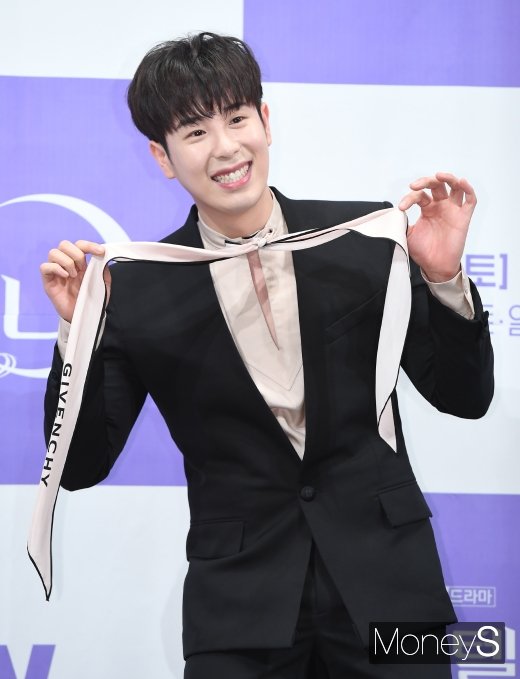 [머니S포토] 블락비 피오 '배우 표지훈으로 왔어요'