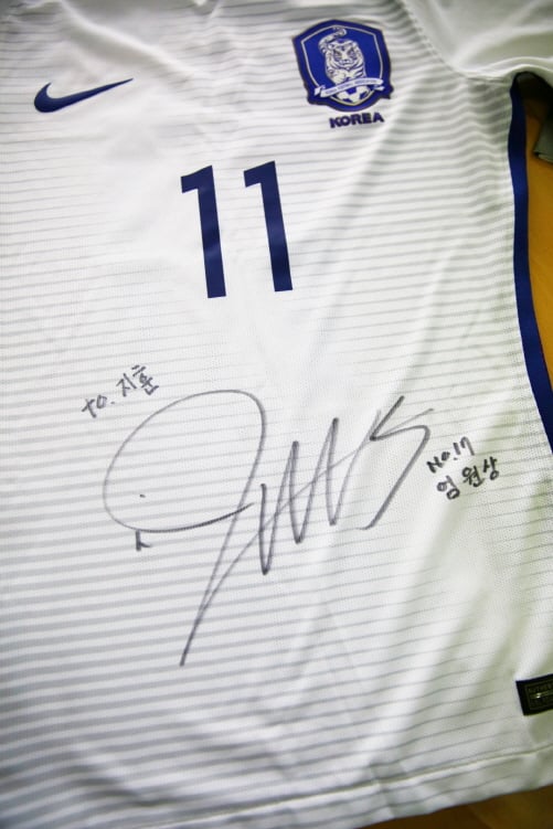 엄원상 유니폼. /사진제공=광주FC