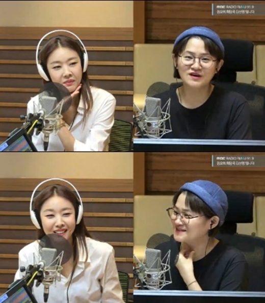 한혜진 김신영. /사진=정오의희망곡 방송화면 캡처
