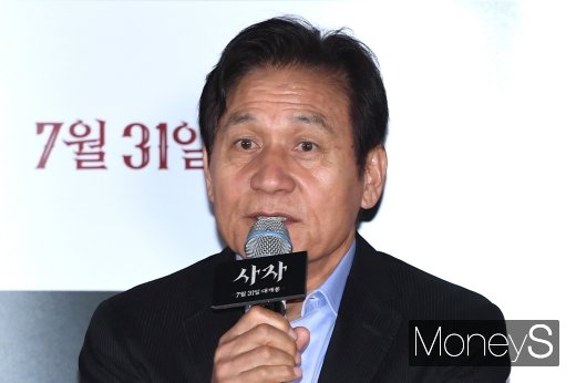 [머니S포토] 안성기, 믿고 보는 국민배우