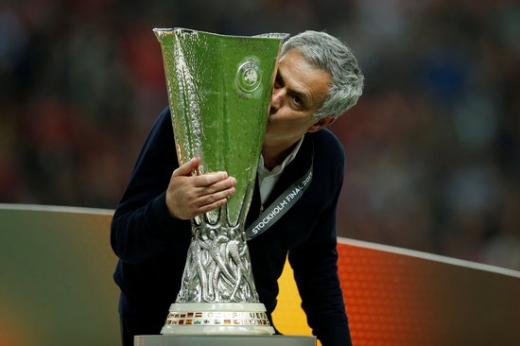 2016-2017시즌 맨유를 이끌고 UEFA 유로파리그 우승을 이끌었던 조제 무리뉴 감독. /사진=로이터