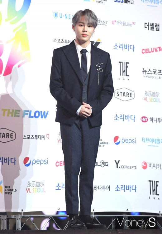 [머니S포토] 하성운, 자체발광 비주얼