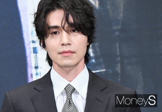 [머니S포토] 이동욱, 현실감 떨어지는 외모