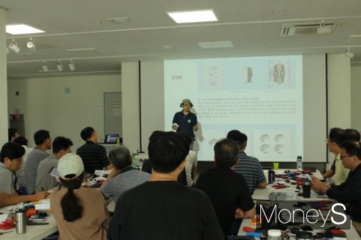 지난주 서울혁신파크에서 열린 적정기술공방의 서울시 '집수리 아카데미 현장실습'. 서울혁신파크는 열린 공간을 지향한다. /사진=박정웅 기자