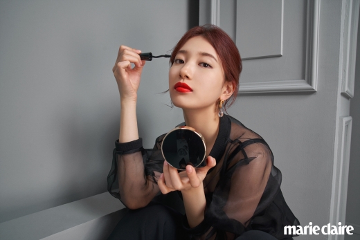 수지 화보. /사진=마리끌레르