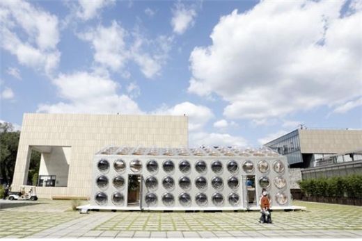동국제강과 오브라 아키텍츠가 협업한 ‘영원한 봄’ 외부 전경./사진=동국제강