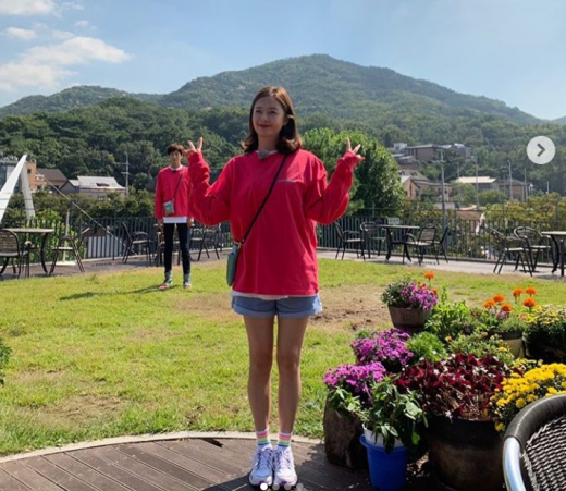 지난 24일 전소민이 자신의 인스타그램에 올린 사진. 왼편에 이광수가 조그맣게 보인다. /사진=전소민 인스타그램 캡처
