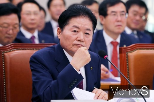 [머니S포토] 김병원 농협중앙회장, 