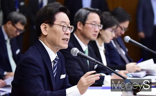 [머니S포토] 2019 행안위 국감, 돼지열병관련 경기도청 대책은?