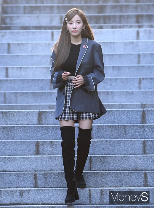[머니S포토] 지숙 '하교하는 고등학생 처럼'