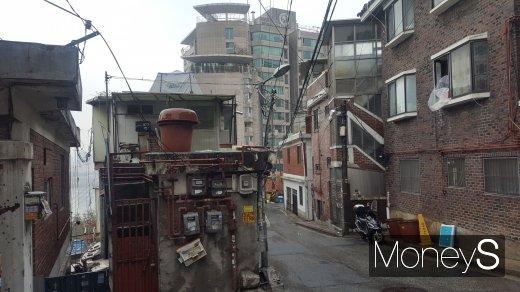 한남3구역의 한 주택가 골목. /사진=김창성 기자