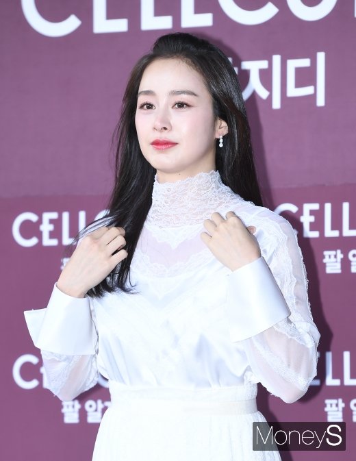 [머니S포토] 김태희 '순백의 여신이 여기있네~'