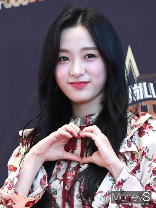[머니S포토] 에이프릴 진솔 '러블리 하트'
