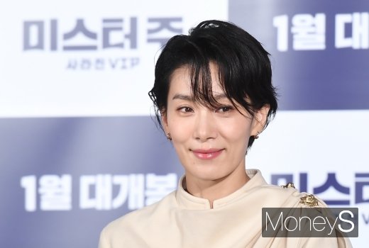 [머니S포토] 김서형, 걸크러쉬 느껴지는 헤어스타일