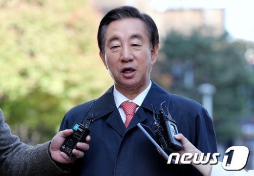 검찰, '딸 KT 부정채용' 김성태에 징역 4년 구형 (속보)