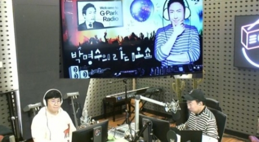 조영수 작곡가와 박명수. /사진=KBS '박명수의 라디오쇼' 방송화면 캡처