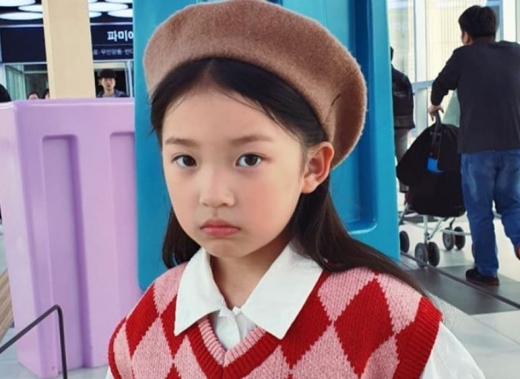 아역배우 구사랑이 고양이 학대 영상으로 뭇매를 맞고 있다. /사진=구사랑 인스타그램