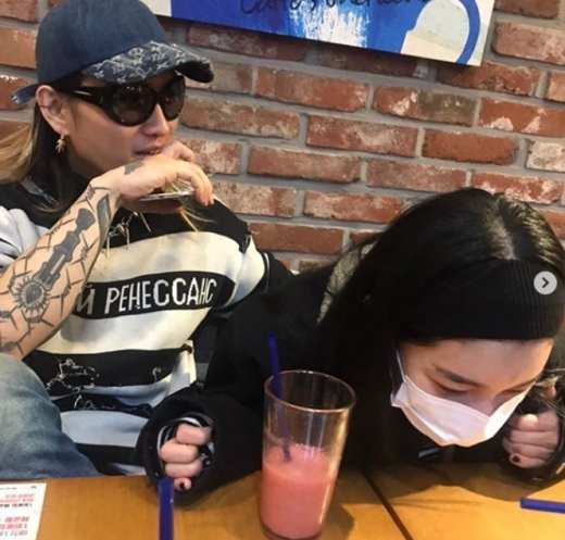 래퍼 씨잼(왼쪽)과 여자친구. /사진=씨잼 인스타그램 캡처