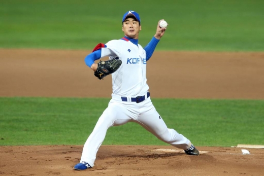 2014년 인천에서 열린 아시안게임 야구 한국 대 태국 B조 조별예선에서 김광현이 역투하고 있다. /사진=머니투데이 이기범 기자