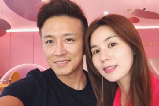 대학생 딸을 공개입양한 배우 진태현 나이가 실시간 검색어에 오르며 화제가 되고 있다. /사진=박시은 인스타그램