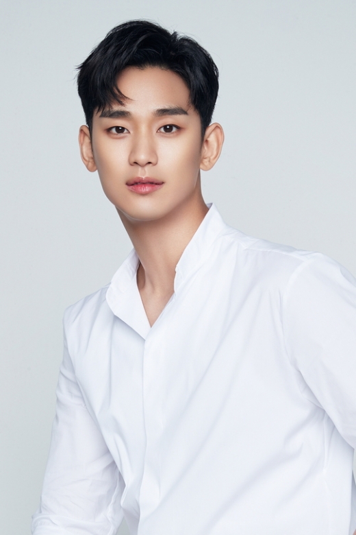 배우 김수현이 '사이코지만 괜찮아'에 출연한다. /사진=골드메달리스트 제공