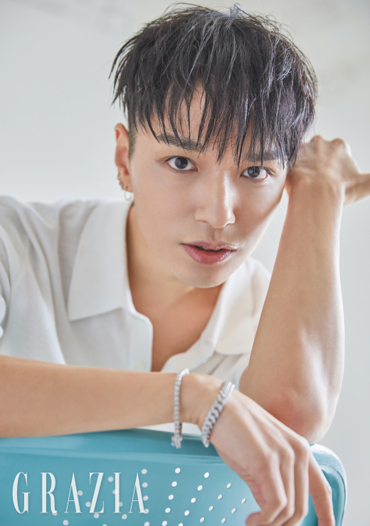 11일 사이먼 도미닉은 자신의 인스타그램에 7년 전 결혼하자고 했던 팬이 최근 다시 청혼했다며 해당 글을 캡처해 공개했다. /사진=그라치아 제공