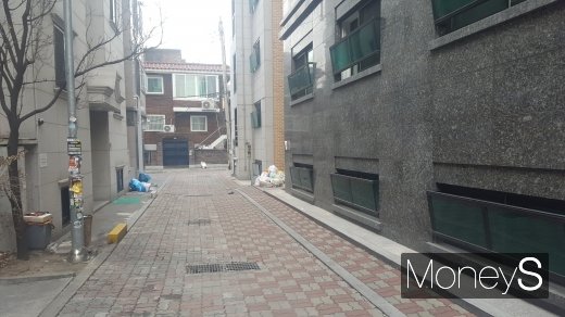 경희대 인근의 한 원룸 골목. /사진=김창성 기자