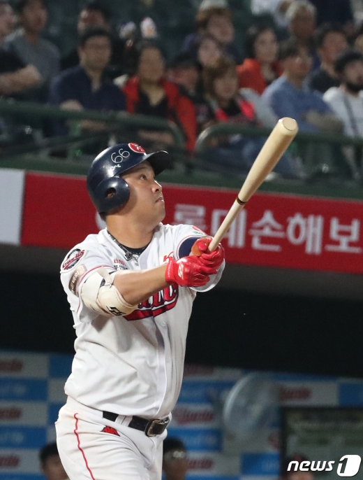 야구선수 채태인이 롯데를 떠나 SK로 이적했다. /사진=뉴스1