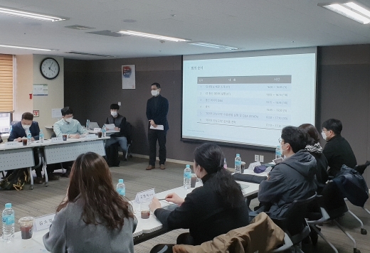 KT가 코로나19 확산예측 연구를 위해 정부에 유동인구 데이터를 제공한다고 24일 밝혔다. /사진=KT