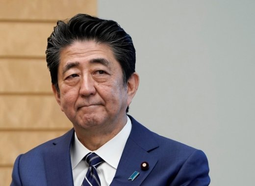 아베 신조 일본 총리가 신종 코로나바이러스 감염증(코로나19) 사태로 올 7월 개최 예정이었던 도쿄올림픽·패럴림픽을 1년 연기한 데 대해 정치적 판단이었다고 언급했다. /사진=로이터  