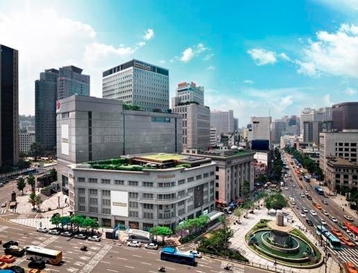 서울 명동 신세계백화점 본점. /사진=신세계 제공
