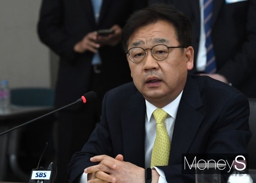 [머니S포토] 발언하는 노광표 위원