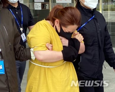 7시간 넘게 여행용 가방에 갇혀 학대를 당한 9세 아이가 결국 사망했다. /사진=뉴시스