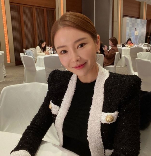이유빈 티르티르 대표가 라이브 방송을 통해 사과의 말을 전했다. 사진은 이유빈 티르티르 대표. /사진=이유빈 대표 인스타그램   