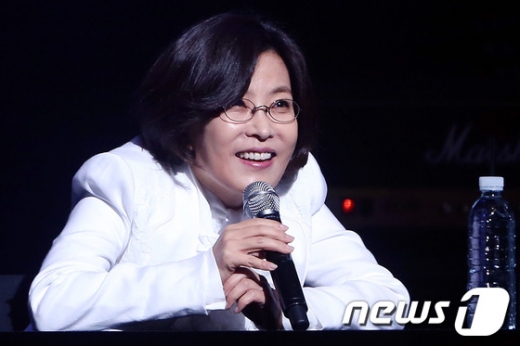 가수 이선희가 6년 만에 새 앨범으로 돌아왔다. /사진=뉴스1