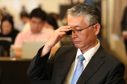 신라젠은 현 대표이사인 문은상씨의 60억6550만원 규모 배임 혐의에 대한 서울남부지방검찰청의 공소제기 사실 확인 됐다고 24일 공시했다. /사진=이기범 머니투데이 기자