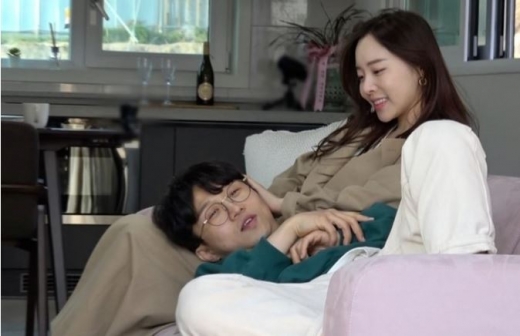 박성광과 이솔이가 혼인신고를 한 법적부부라고 말해 이목이 집중됐다. /사진=SBS 제공