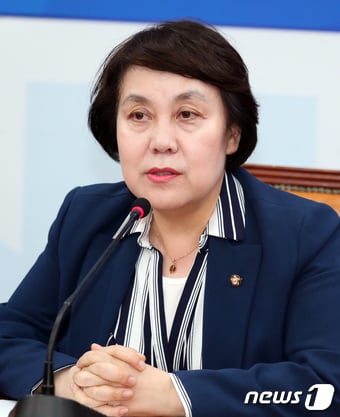 정춘숙 더불어민주당 의원(경기 용인병)이 21대 국회 전반기 여성가족위원장으로 선출됐다. /사진=뉴스1
