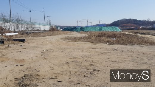 검단신도시의 ‘투기과열지구’ 지정에 반발하는 입주예정자들의 반발이 거세다. 사진은 검단신도시의 한 개발 부지. /사진=김창성 기자