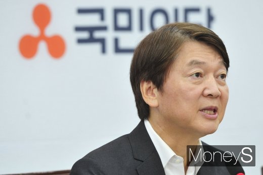 [머니S포토] 안철수 대표 