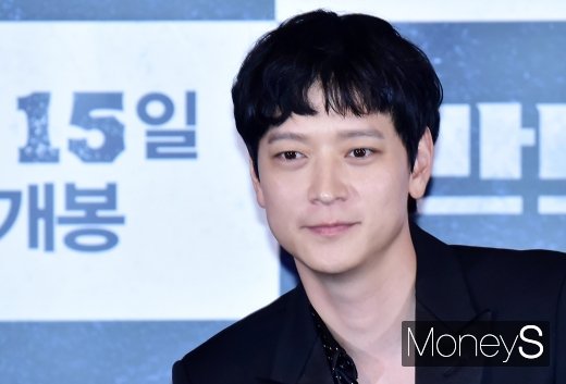 [머니S포토] 반도 강동원, 부산행 '마동석'이어 좀비들 때려잡을까?