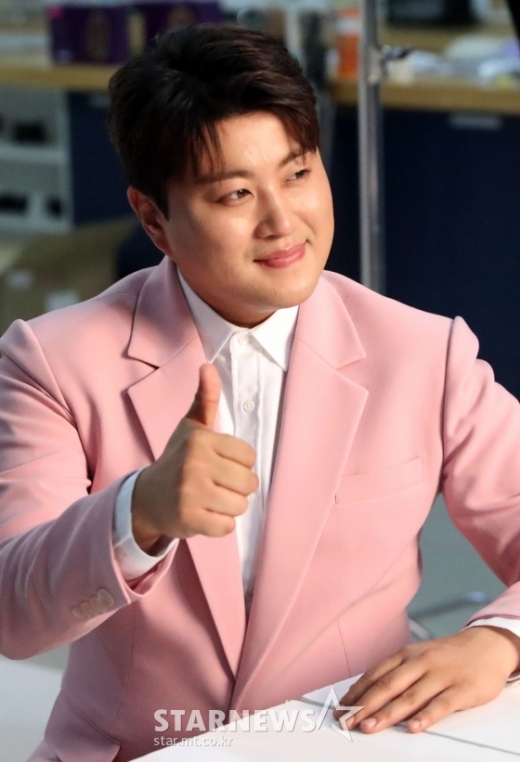가수 김호중이 병무청 신체검사에서 4급 판정을 받았다. /사진=스타뉴스