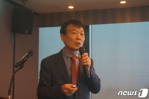 권영범 영림원소프트랩 대표이사가 23일 서울 여의도에서 열린 기자간담회에서 발언하고 있다. (영림원소프트랩 제공) © 뉴스1