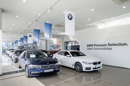 완성차업체는 수입차업체의 인증중고차를 눈 여겨 본다. 사진은 BMW 부산 BPS 전시장 /사진제공=BMW