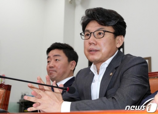 진성준 더불어민주당 전략기획위원장이 7·10 부동산 대책은 집값을 안정시키는 데에 한계가 있다는 취지의 발언을 해 논란에 휩싸였다. /사진=뉴스1