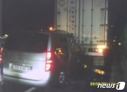 95억 원의 거액 보험금을 노리고 캄보디아 국적의 만삭 아내를 교통사고로 위장해 살해한 혐의로 기소된 남편이 살인죄를 면하게 되면서 사건이 다시 대법원까지 가게 됐다. 사진은 당시 사고 모습/사진=뉴스1